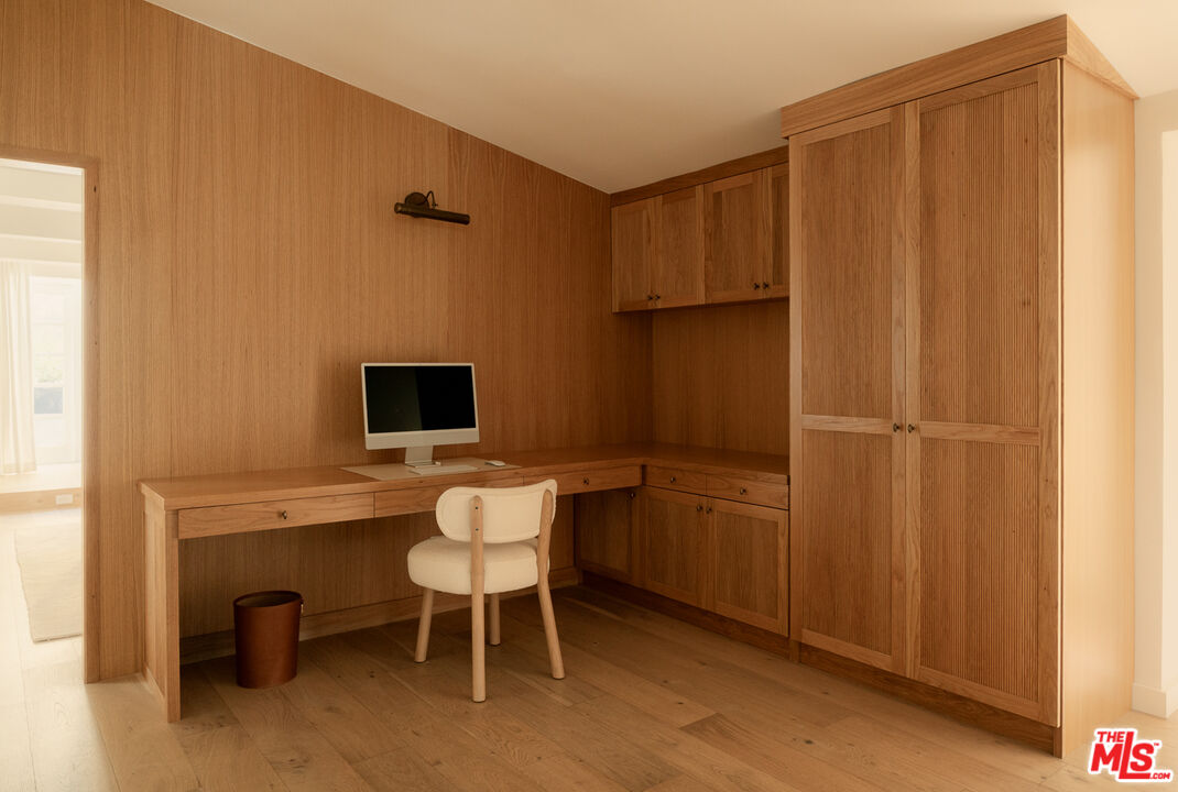 737 Halliday Ave, Brentwood