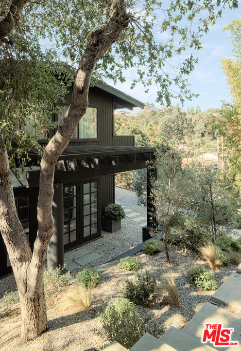 737 Halliday Ave, Brentwood