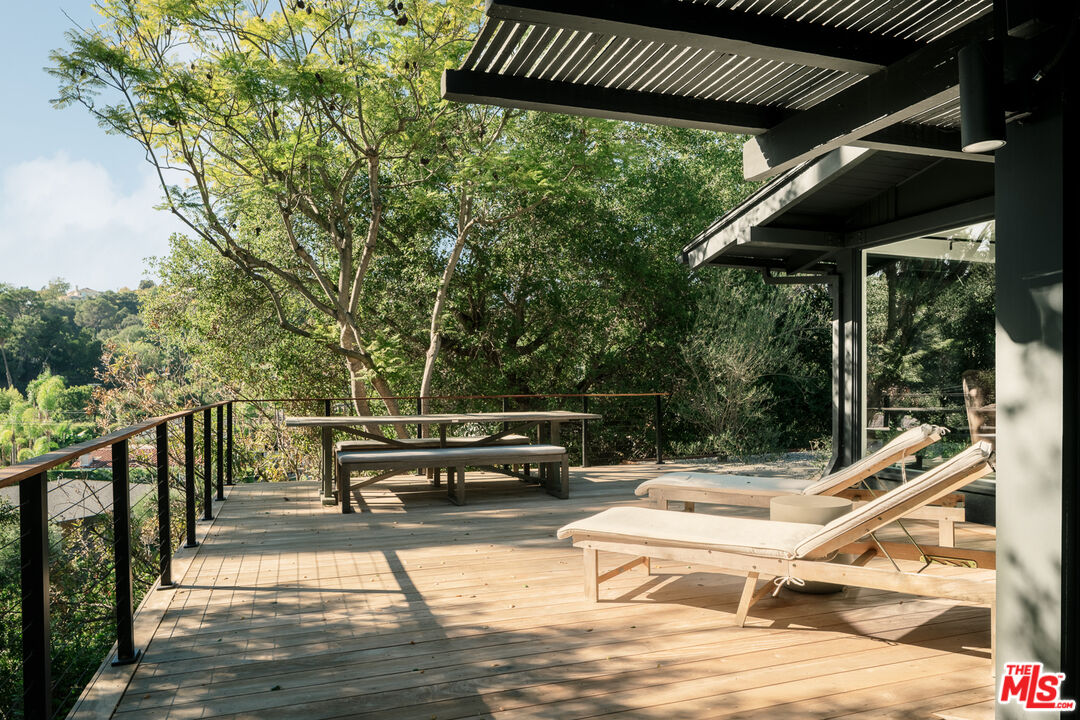 737 Halliday Ave, Brentwood