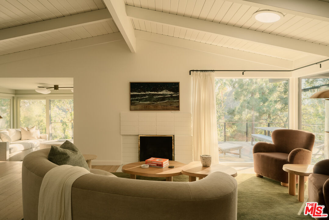 737 Halliday Ave, Brentwood