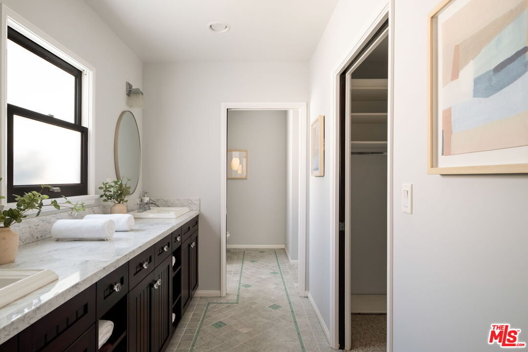 8101 Naylor Ave, Westchester