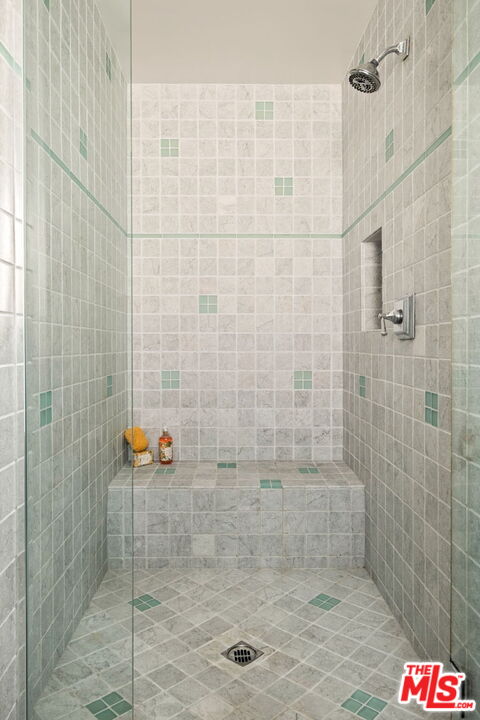 8101 Naylor Ave, Westchester