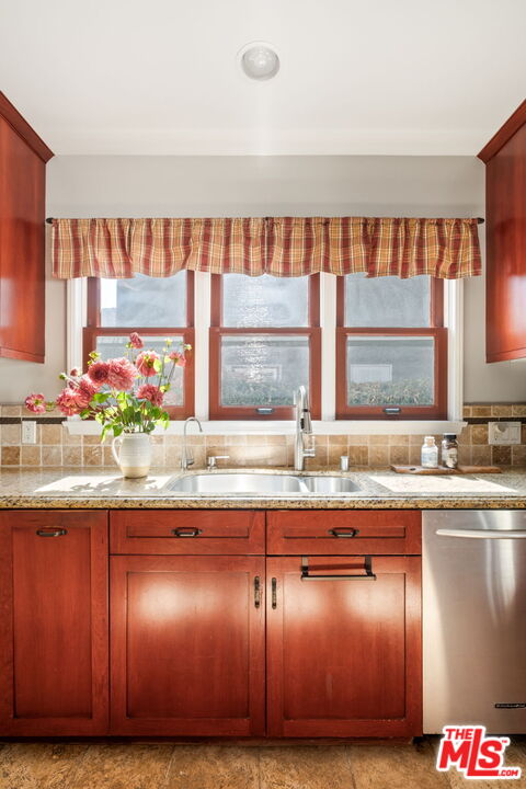 8101 Naylor Ave, Westchester