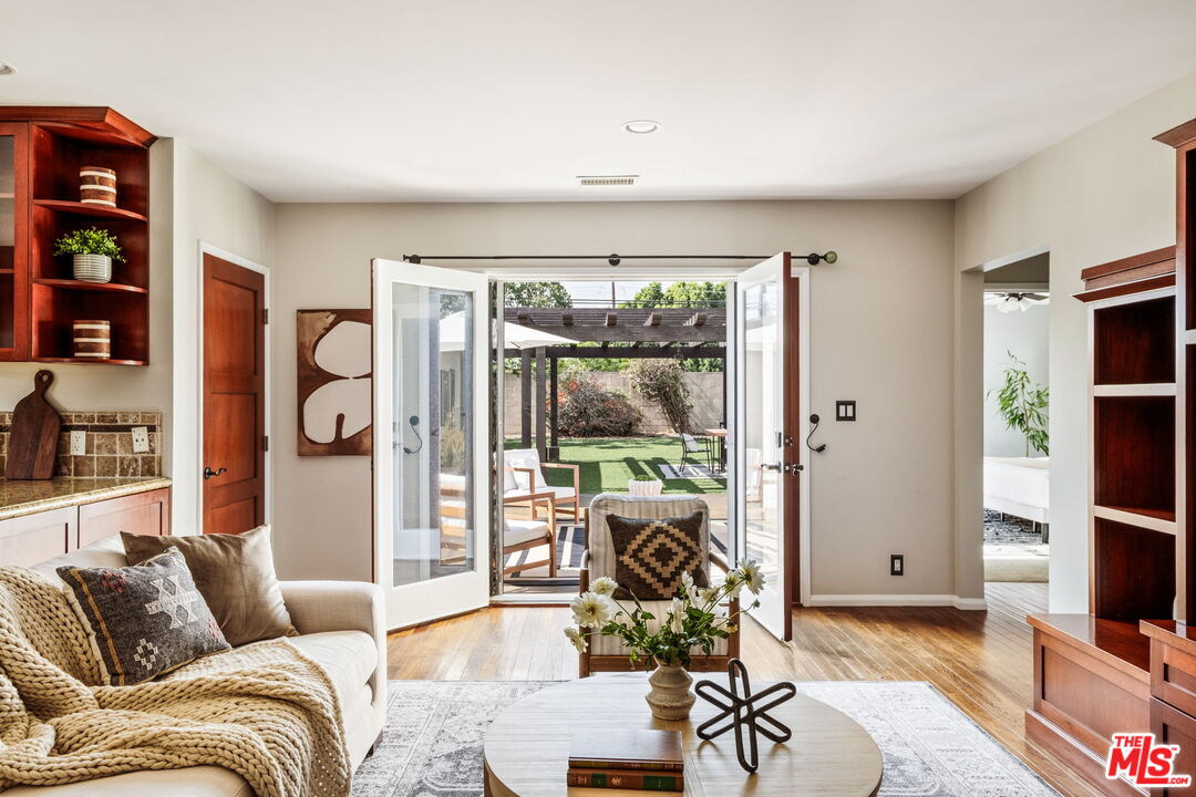 8101 Naylor Ave, Westchester