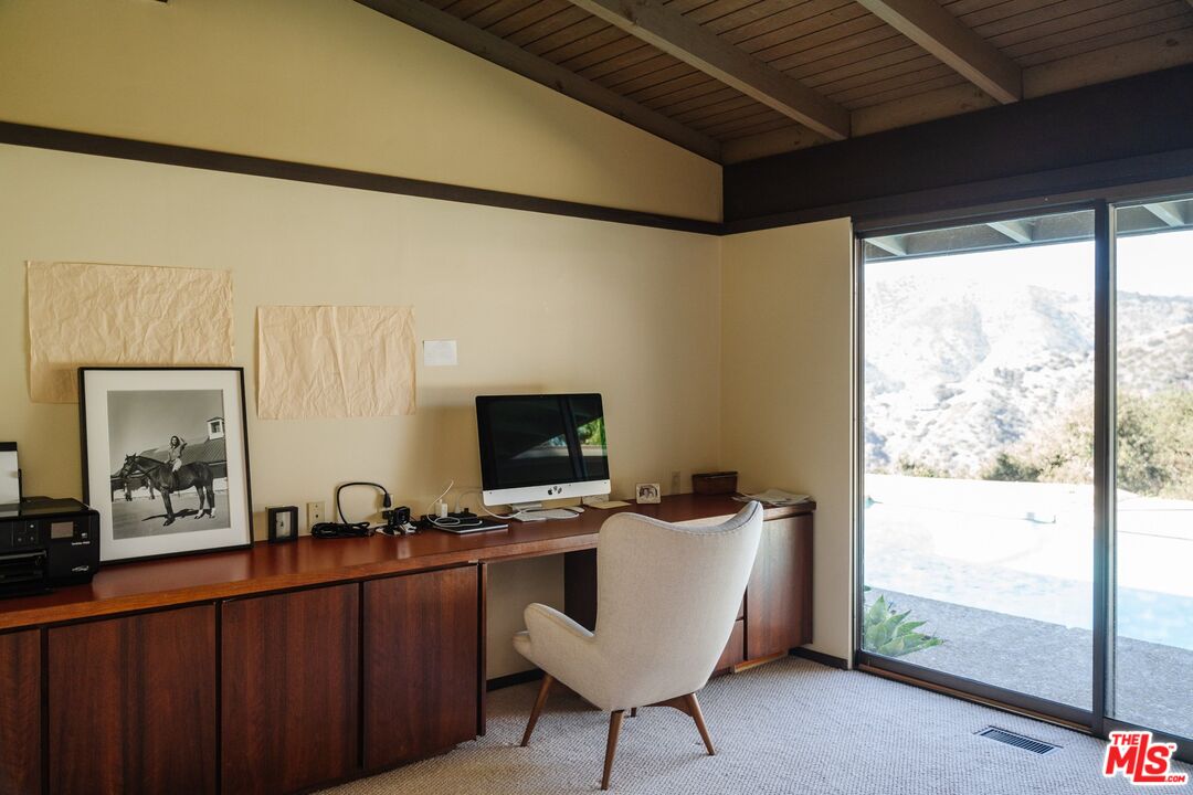 961 Linda Flora Dr, Bel Air