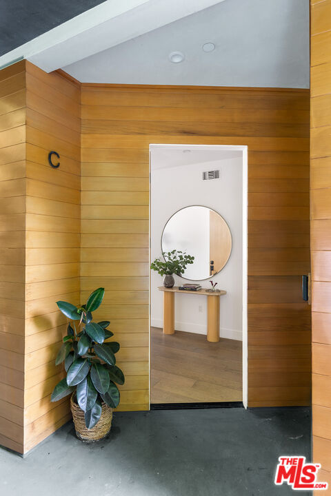 1927 18th St Unit: C, Santa Monica