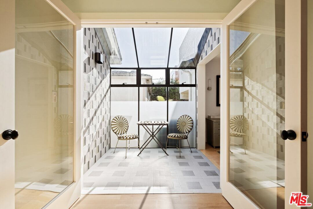 825 Coeur D Alene Ave, Venice