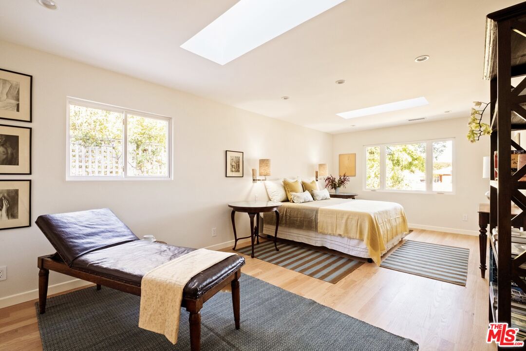 825 Coeur D Alene Ave, Venice