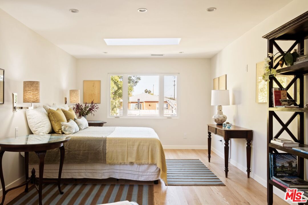 825 Coeur D Alene Ave, Venice