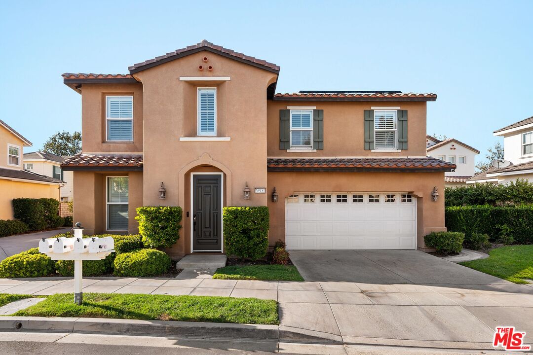 26951 Cape Cod Dr, Valencia