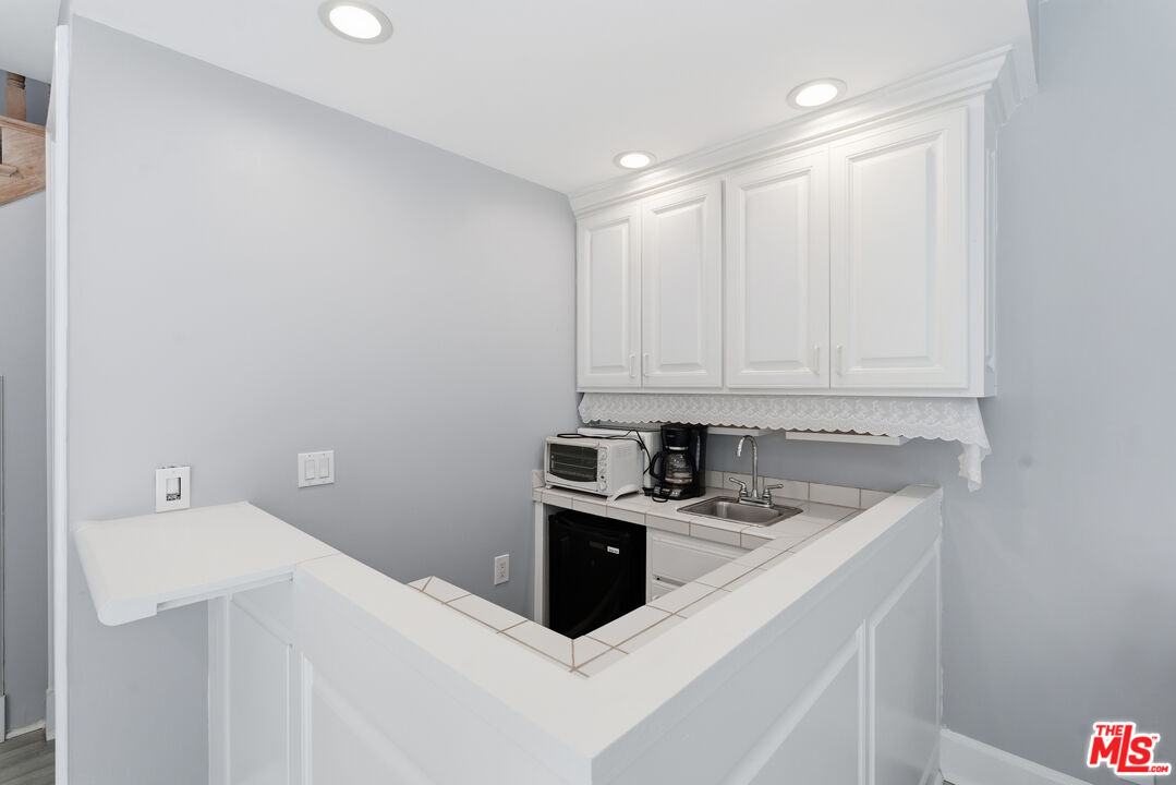 703 Trenton Dr Unit: Unit 1