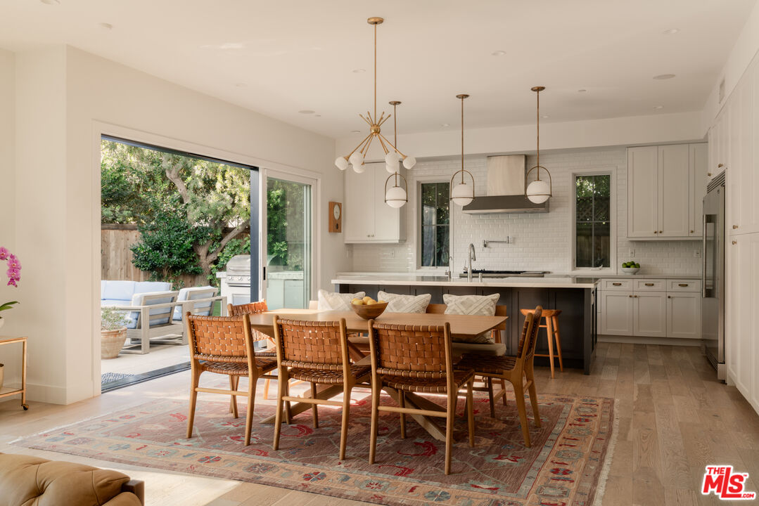 3501 Barry Ave, Mar Vista