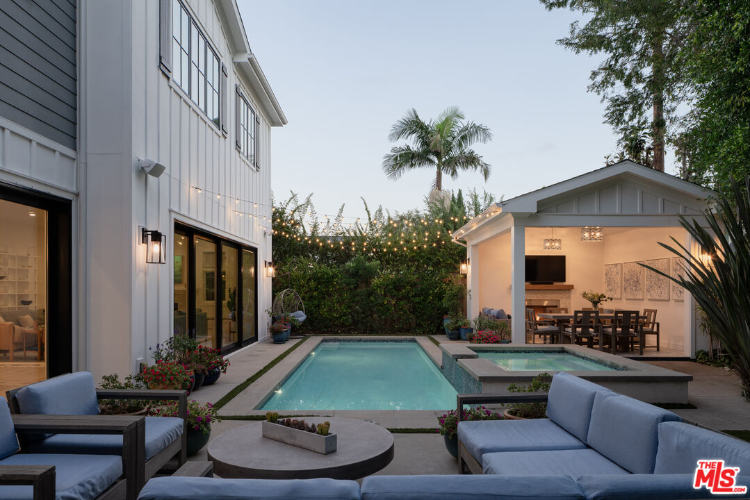 3501 Barry Ave, Mar Vista