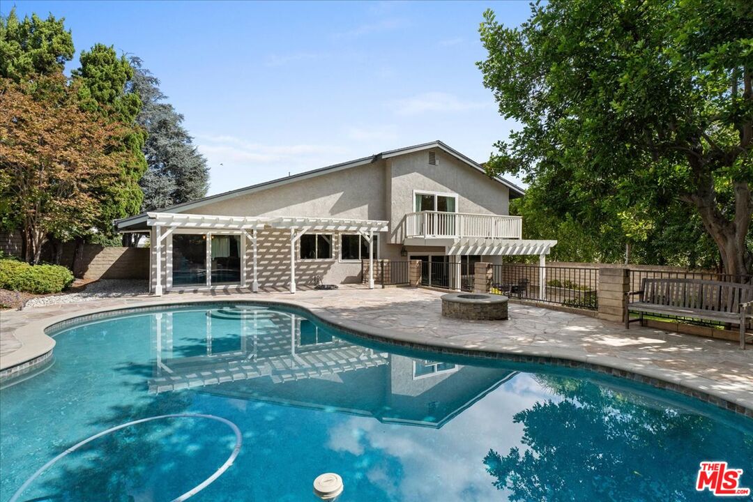 11717 Pala Mesa Dr, Porter Ranch