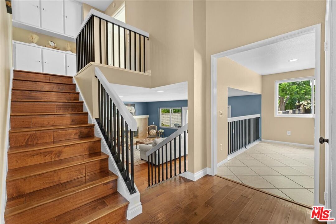 11717 Pala Mesa Dr, Porter Ranch