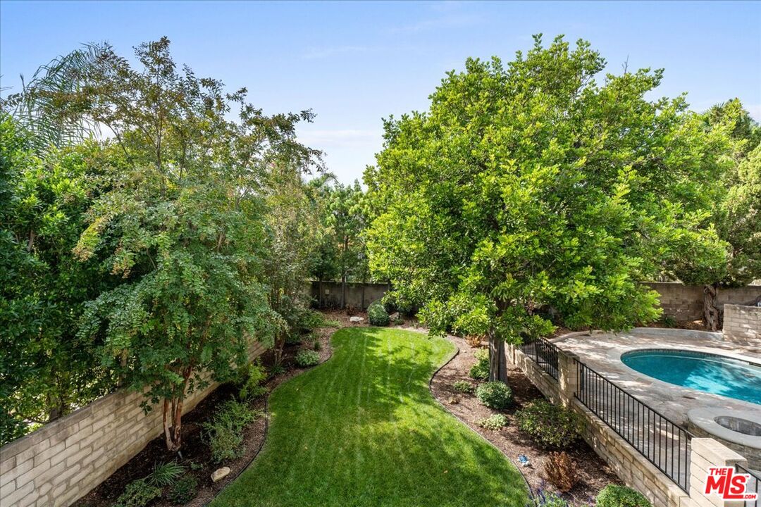 11717 Pala Mesa Dr, Porter Ranch