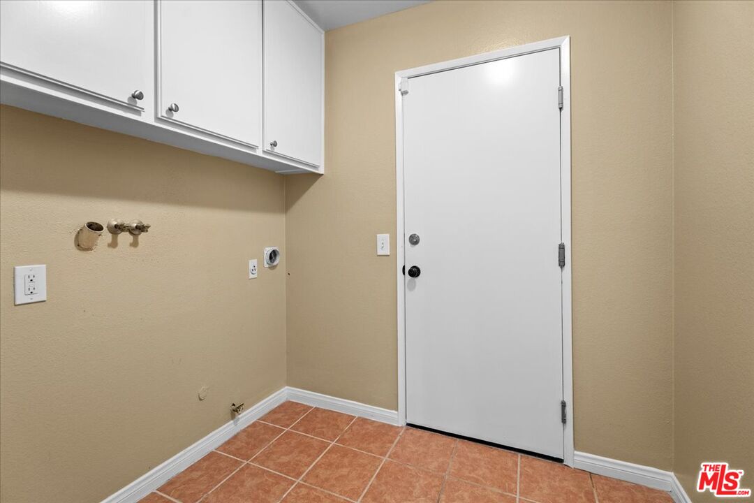 11717 Pala Mesa Dr, Porter Ranch