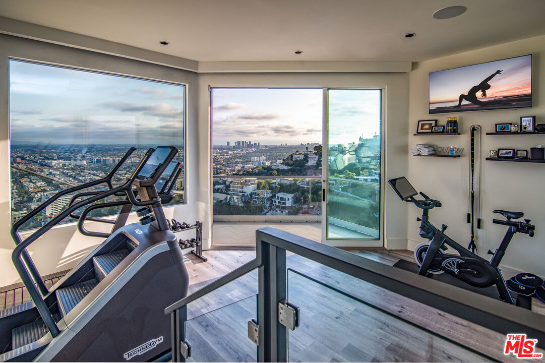 8572 Hillside Ave, Sunset Strip