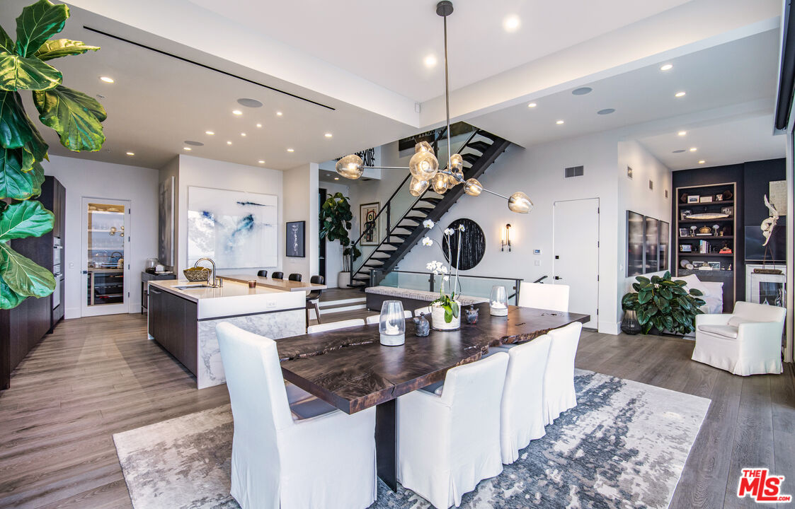 8572 Hillside Ave, Sunset Strip