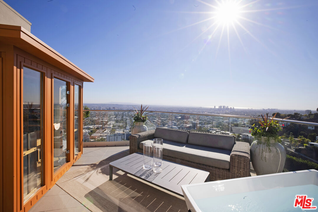 8572 Hillside Ave, Sunset Strip