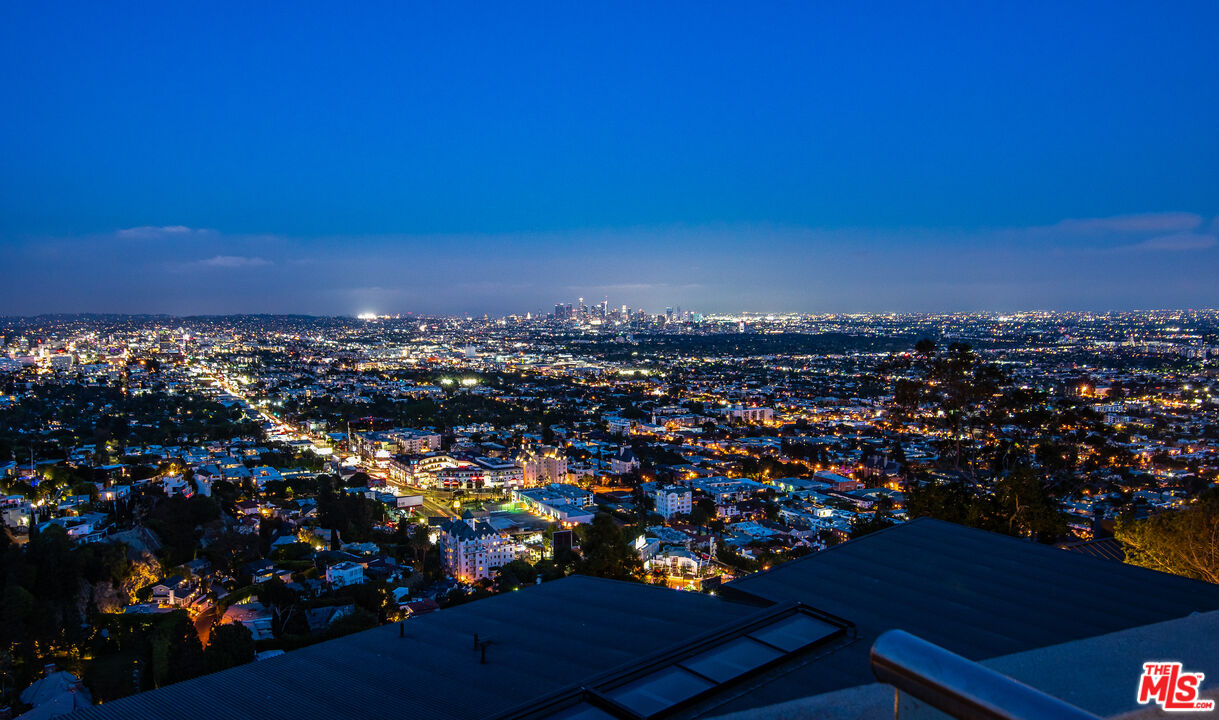 8572 Hillside Ave, Sunset Strip