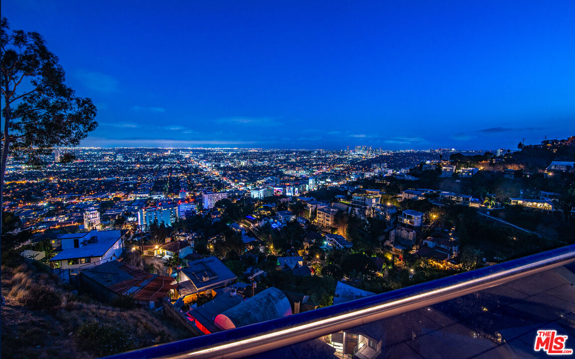 8572 Hillside Ave, Sunset Strip