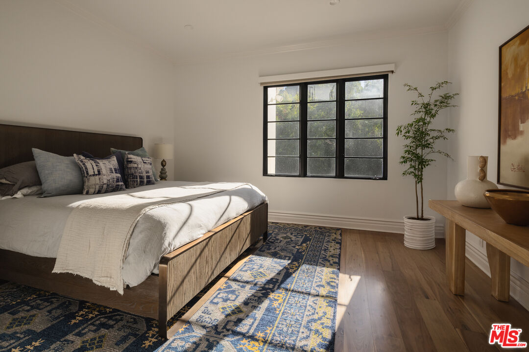 3901 Longridge Ave, Sherman Oaks