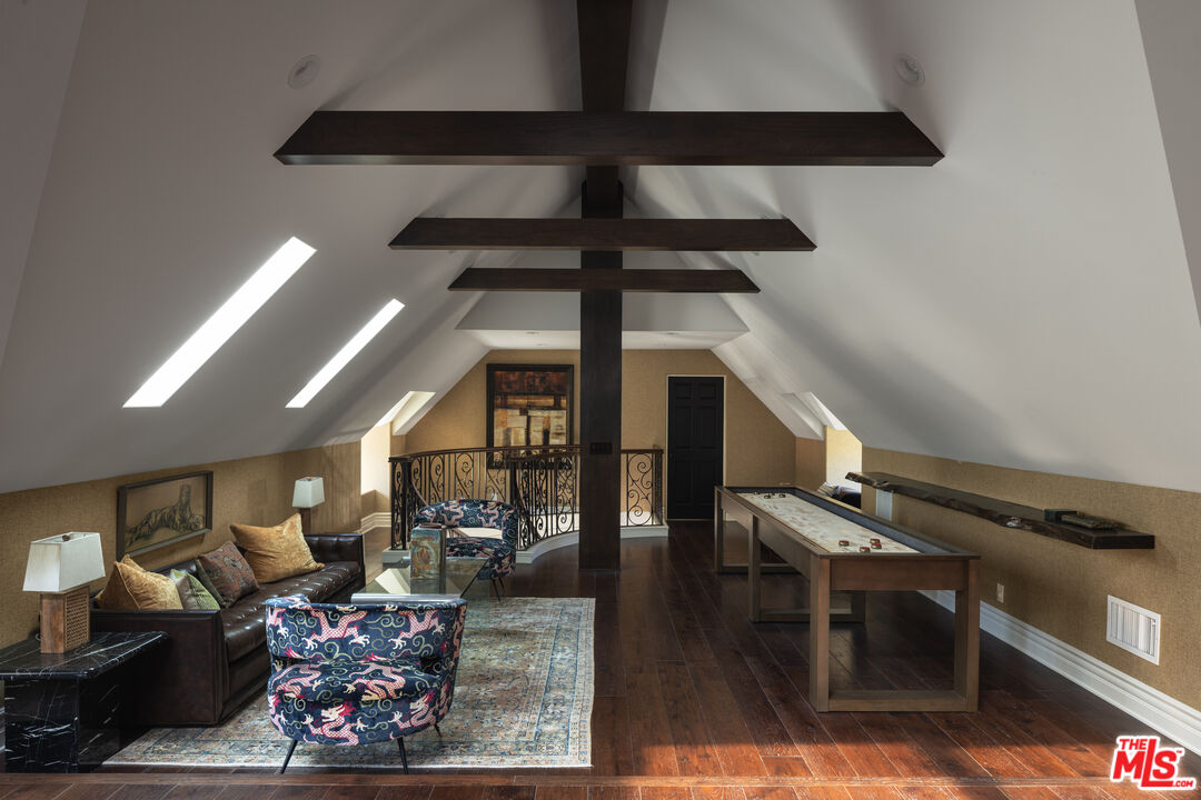 3901 Longridge Ave, Sherman Oaks