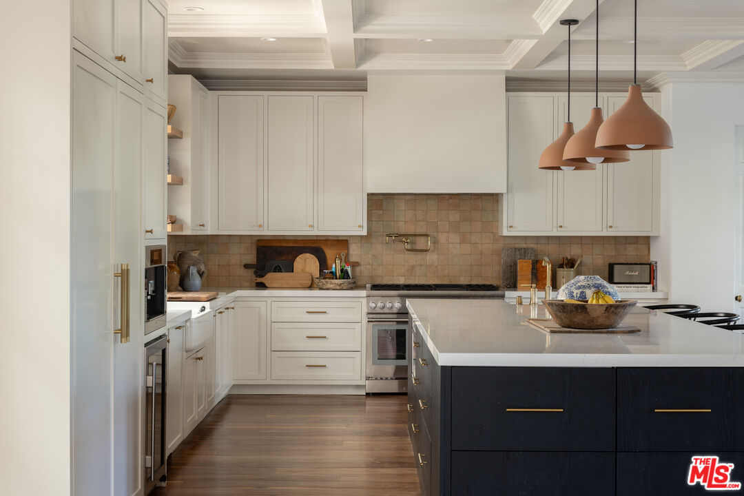 3901 Longridge Ave, Sherman Oaks