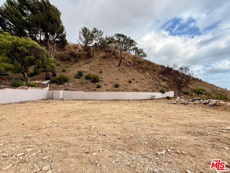 1046 Enchanted Way, Pacific Palisades