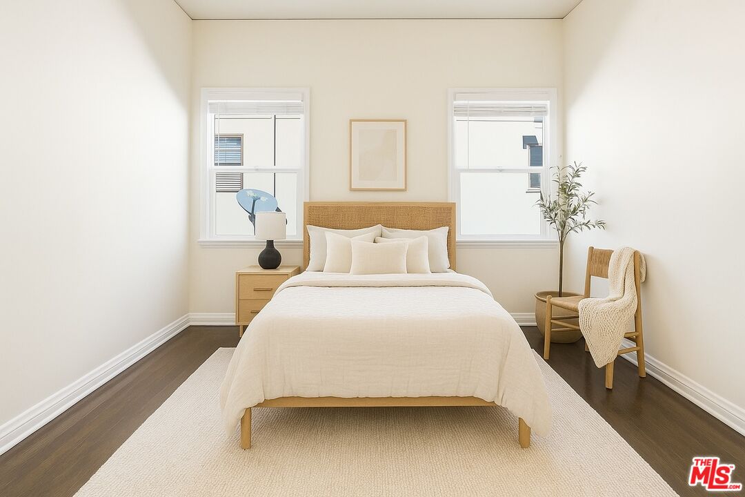 111 N Harper Ave Unit: 1/2