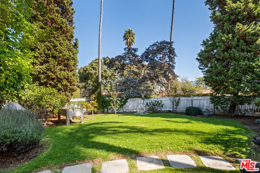 2621 Grandview Ave, Venice