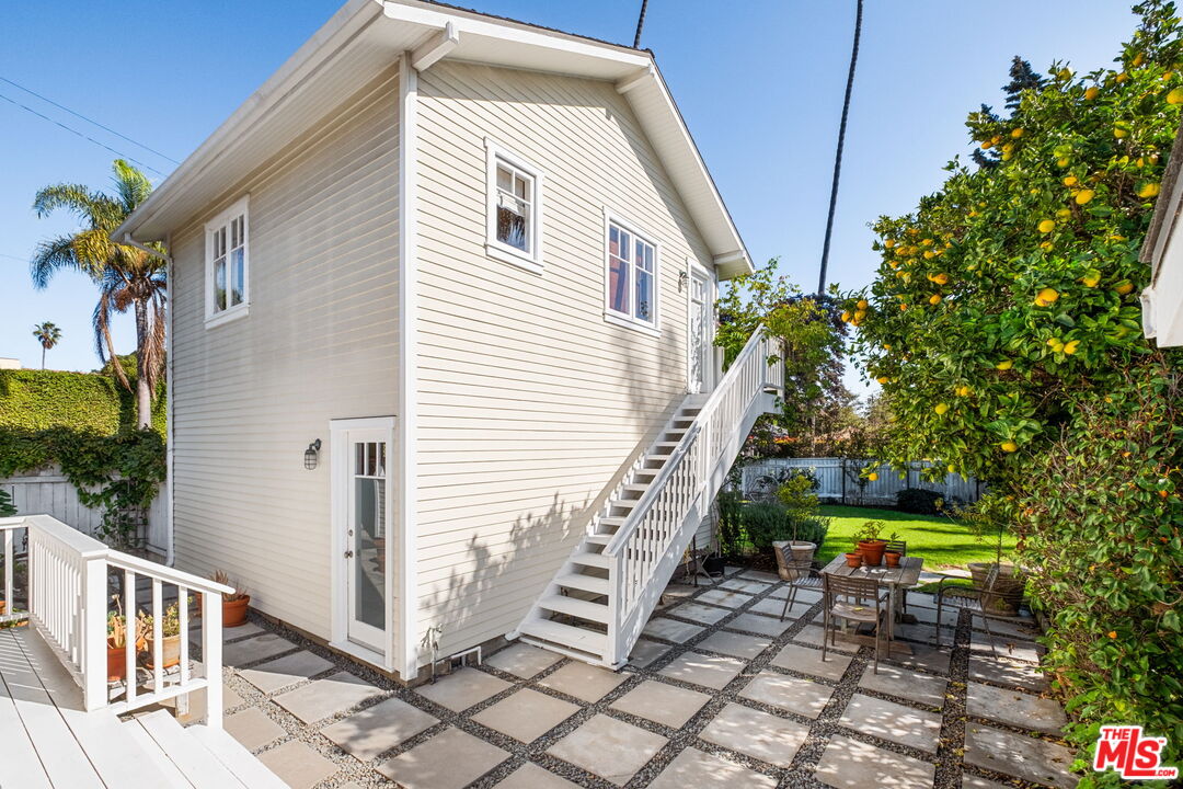 2621 Grandview Ave, Venice