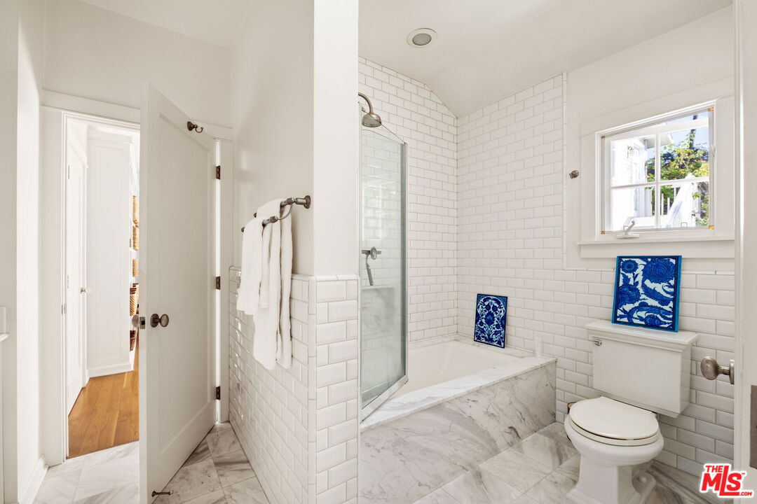 2621 Grandview Ave, Venice