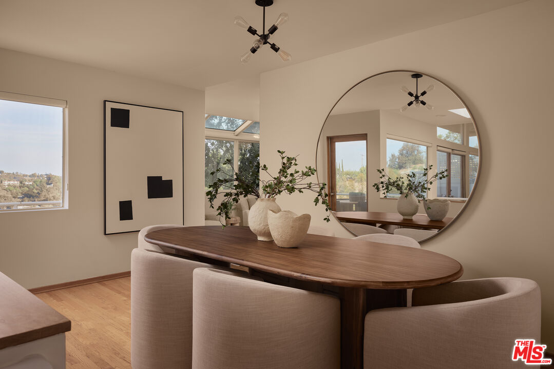 5052 Medina Rd, Woodland Hills