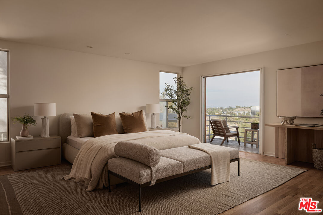 5052 Medina Rd, Woodland Hills