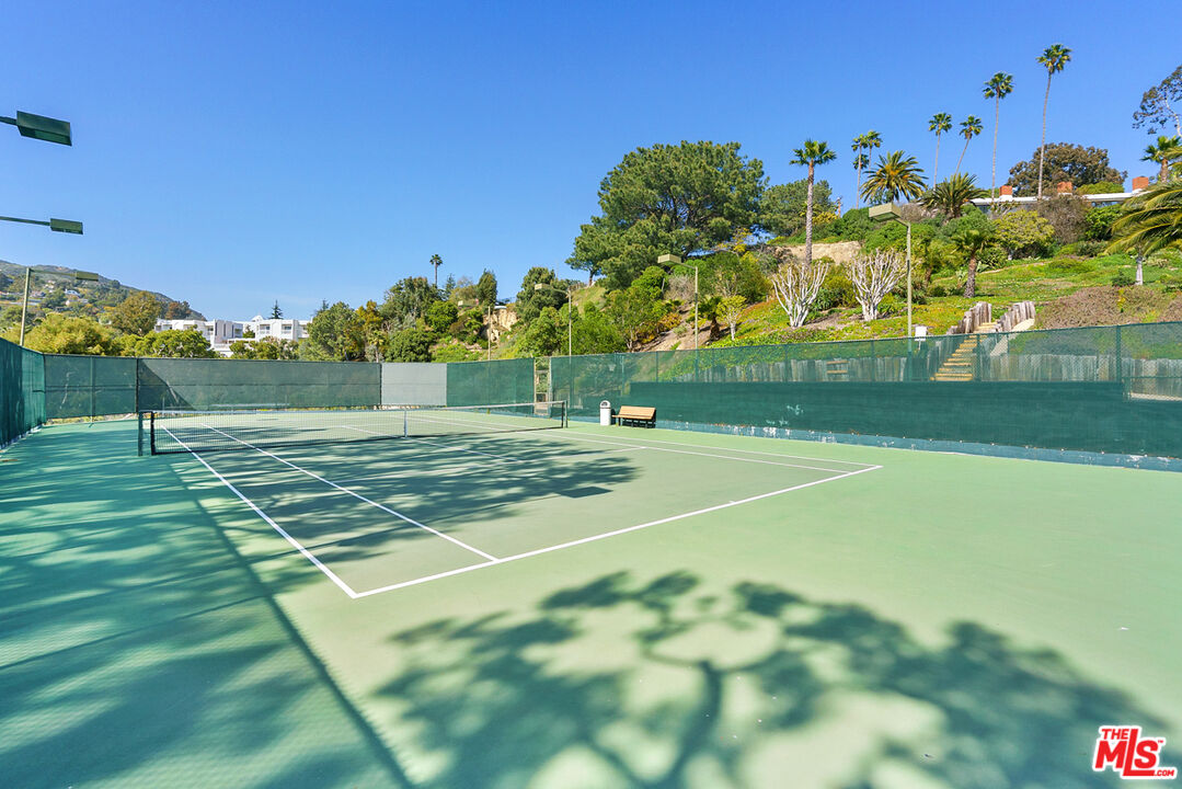 17350 W Sunset Blvd Unit: 103