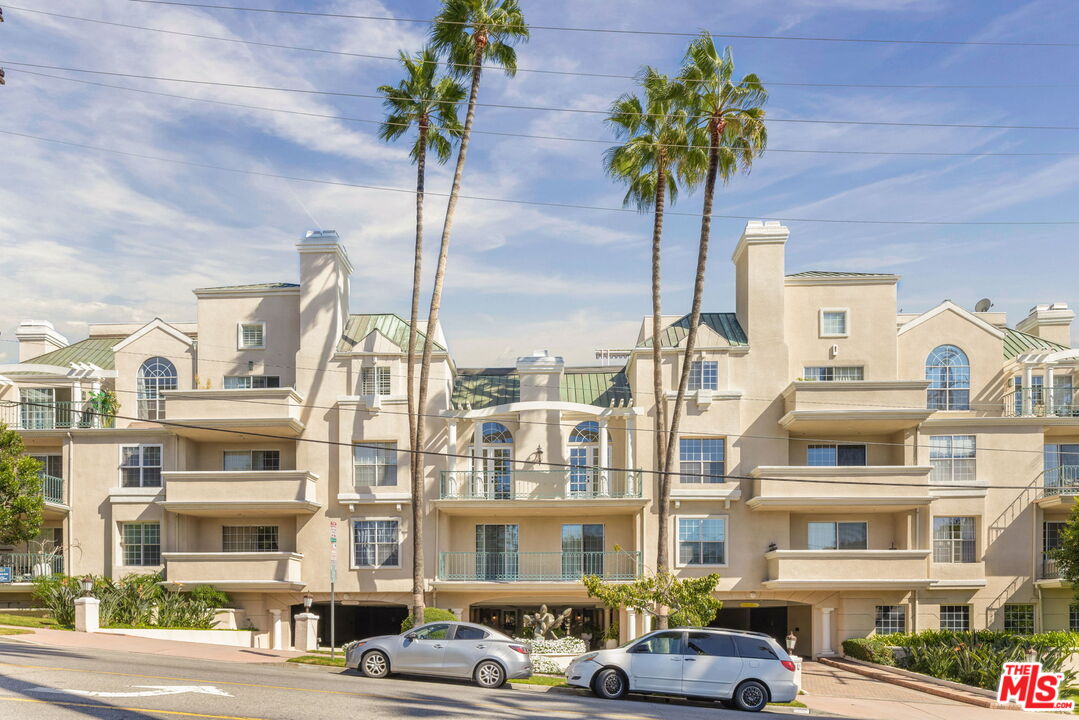 930 N Doheny Dr Unit: 103, West Hollywood