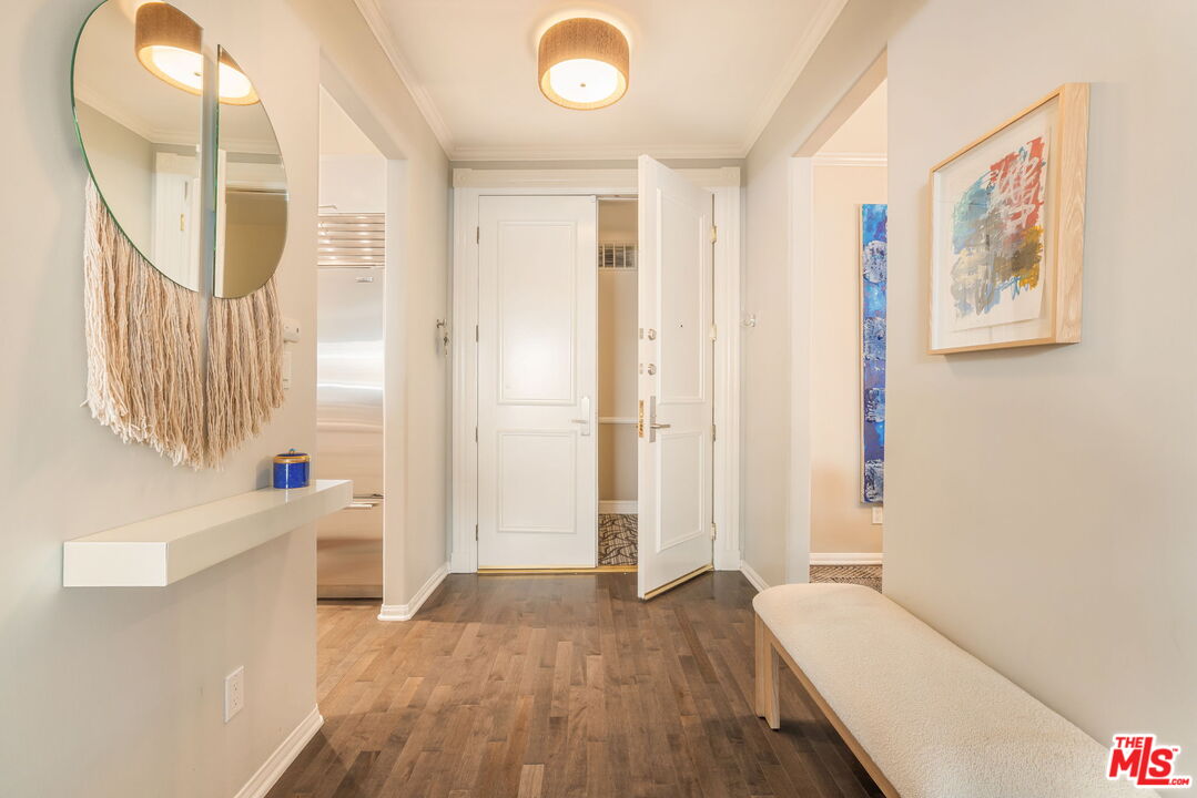 930 N Doheny Dr Unit: 103, West Hollywood