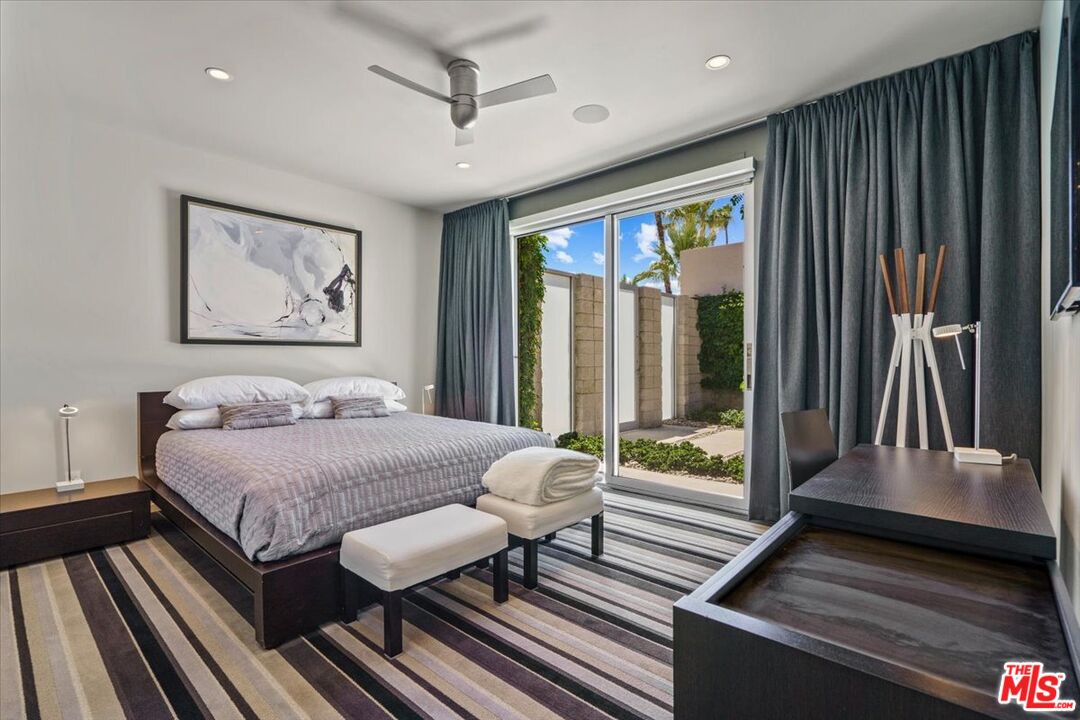 1175 Los Robles Dr