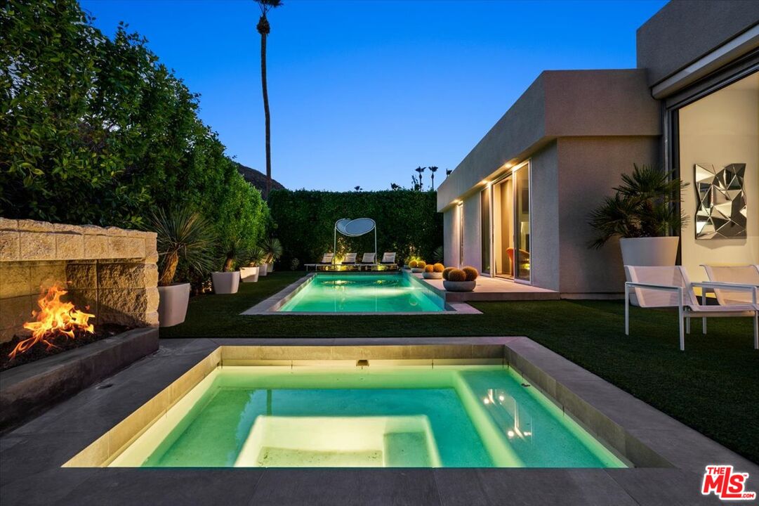 1175 Los Robles Dr