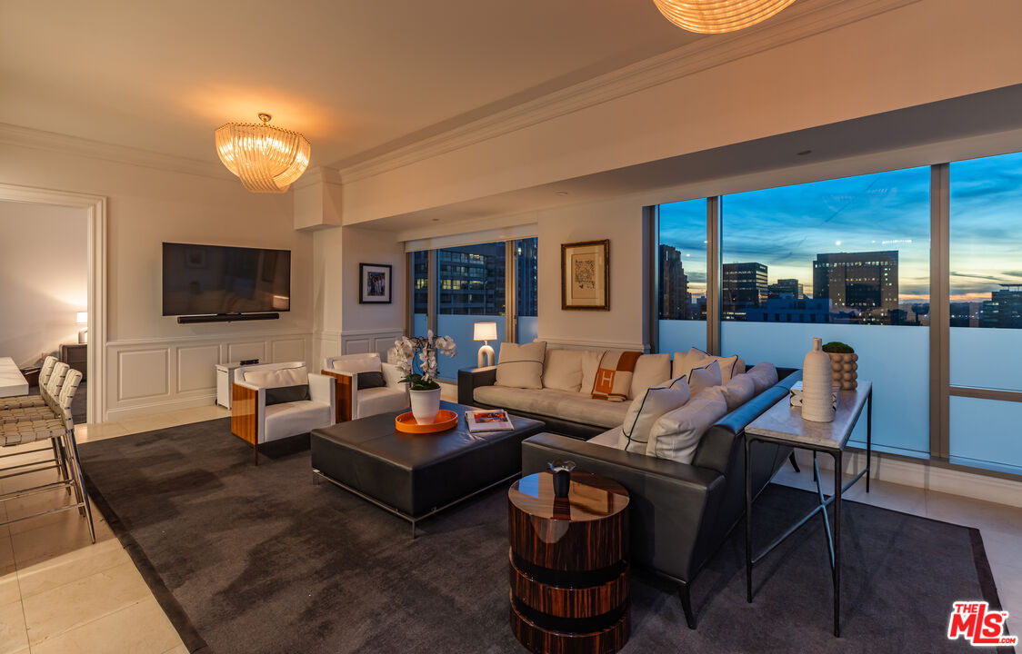 10727 Wilshire Blvd Unit: 1702, Wilshire Corridor