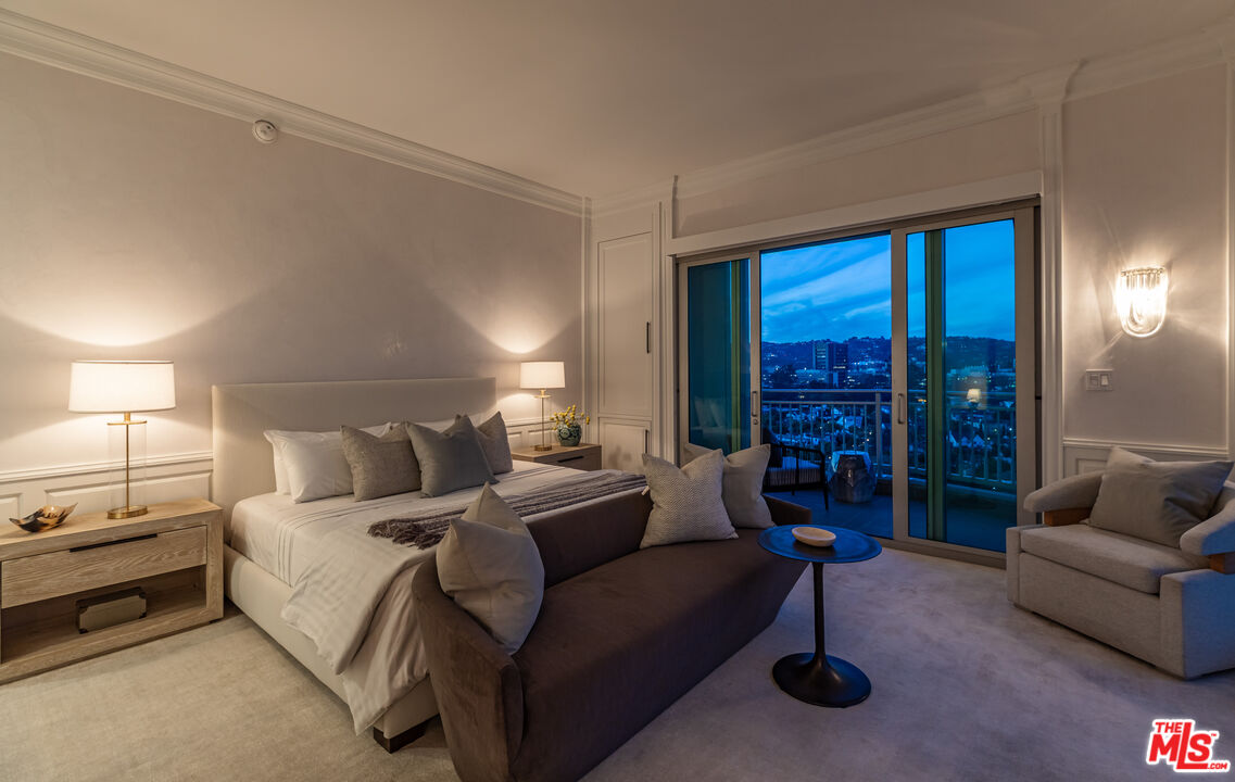 10727 Wilshire Blvd Unit: 1702, Wilshire Corridor