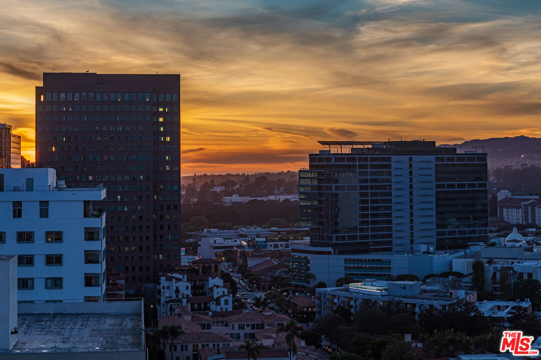 10727 Wilshire Blvd Unit: 1702, Wilshire Corridor