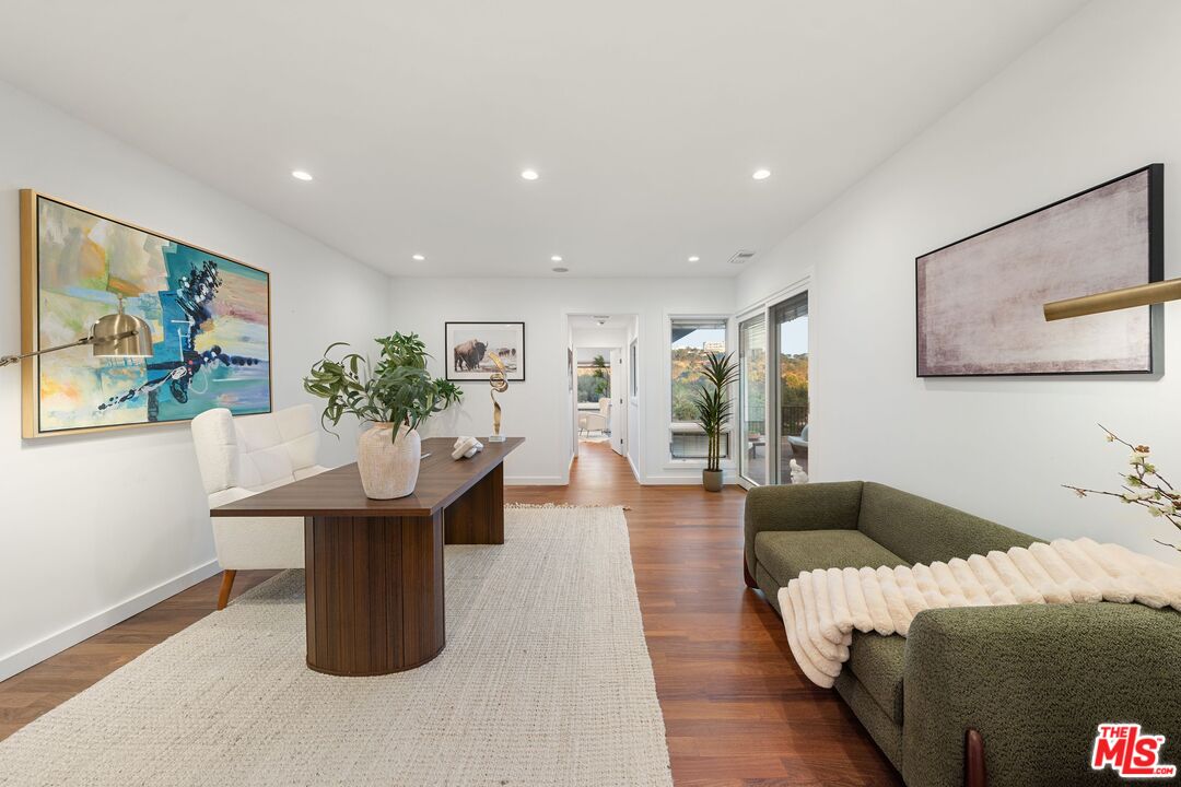 968 Kenfield Ave, brentwood