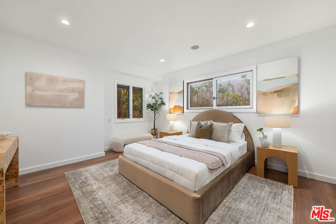 968 Kenfield Ave, brentwood