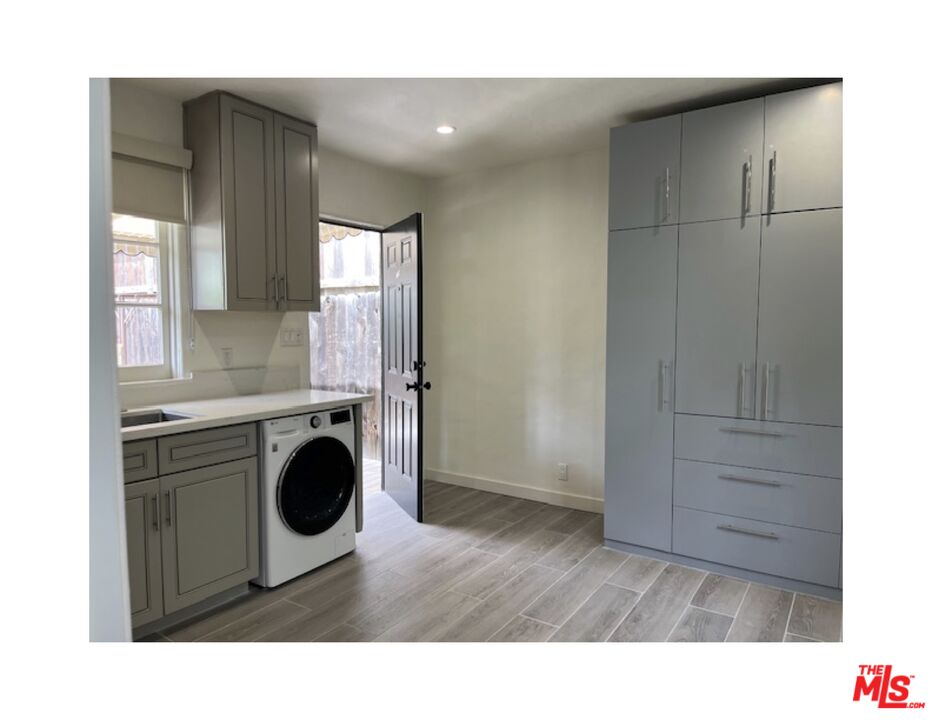 838 Hilldale Ave Unit: 1/4, West Hollywood