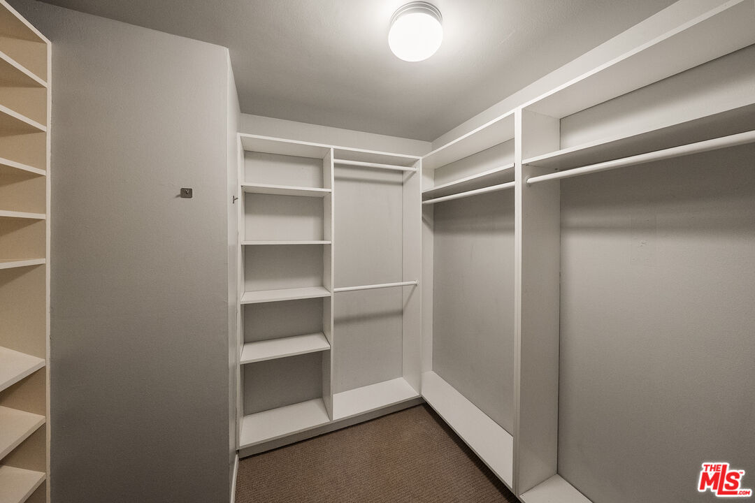 11667 Gorham Ave Unit: 206