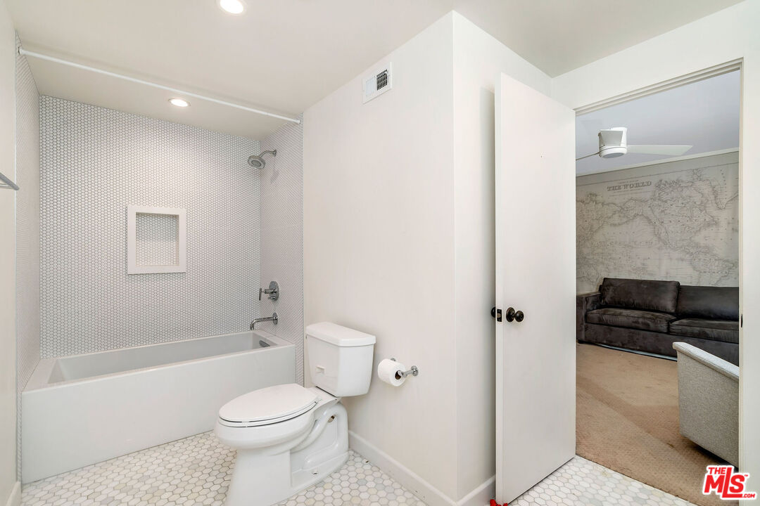 13133 Morrison St, Sherman Oaks