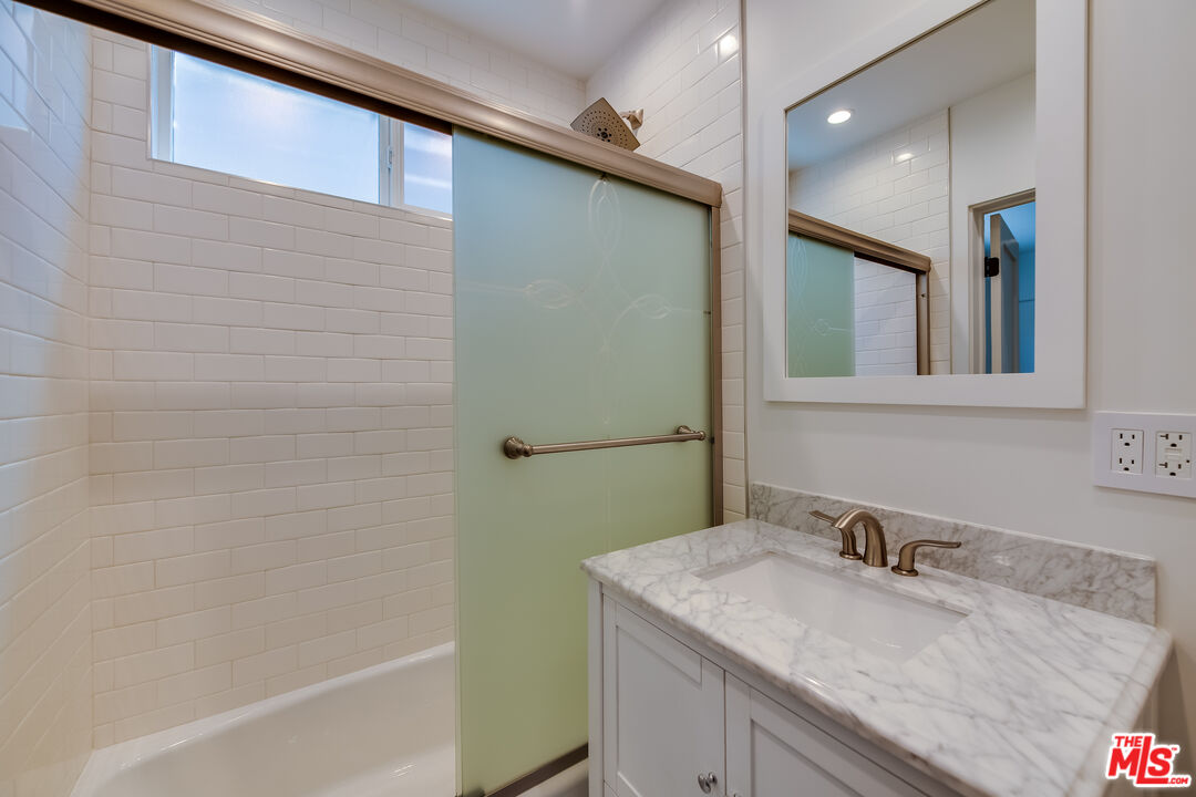 13133 Morrison St, Sherman Oaks